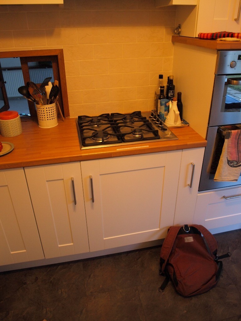 Fully Functioning Whirlpool Gas Hob Double Oven Fridge And Bosch