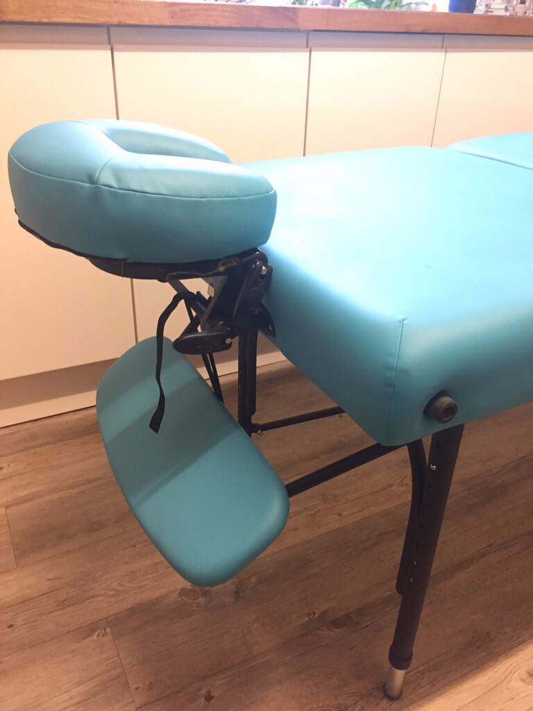 Oakworks portable massage table, as new, back rest, face rest with
