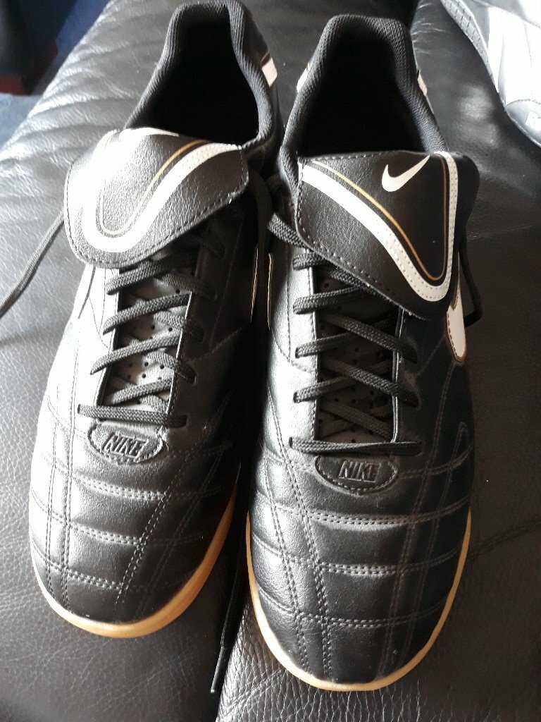 mens trainers size 11 nike