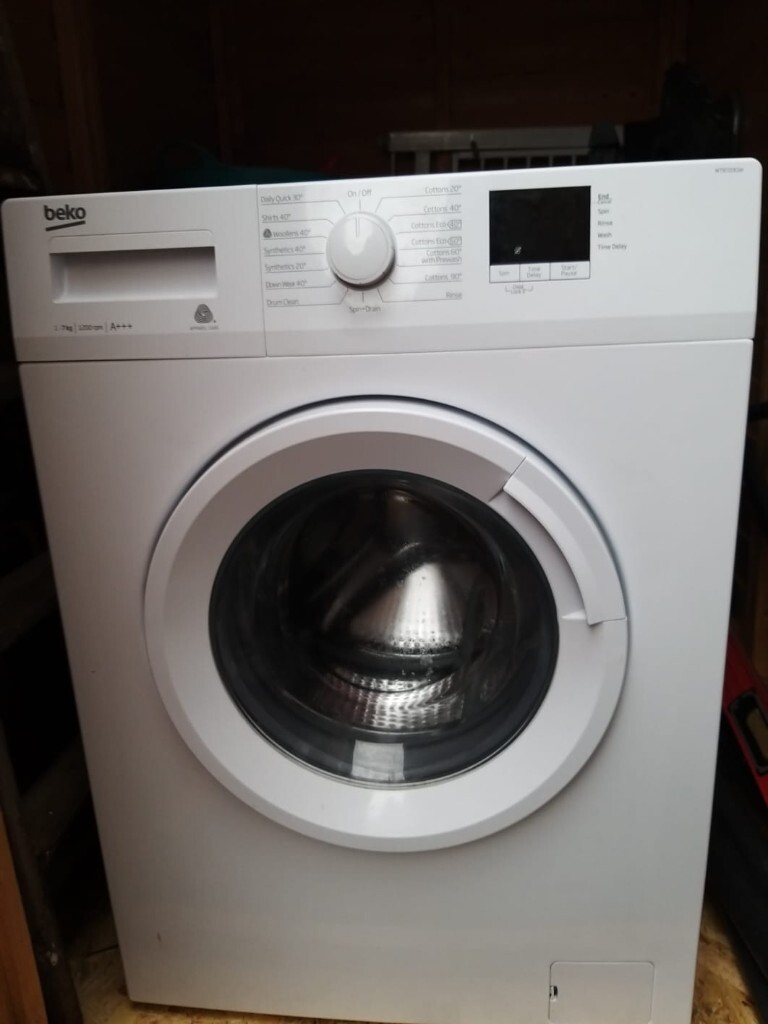 BEKO WASHING MACHINE excellent condition in Redcar, North Yorkshire