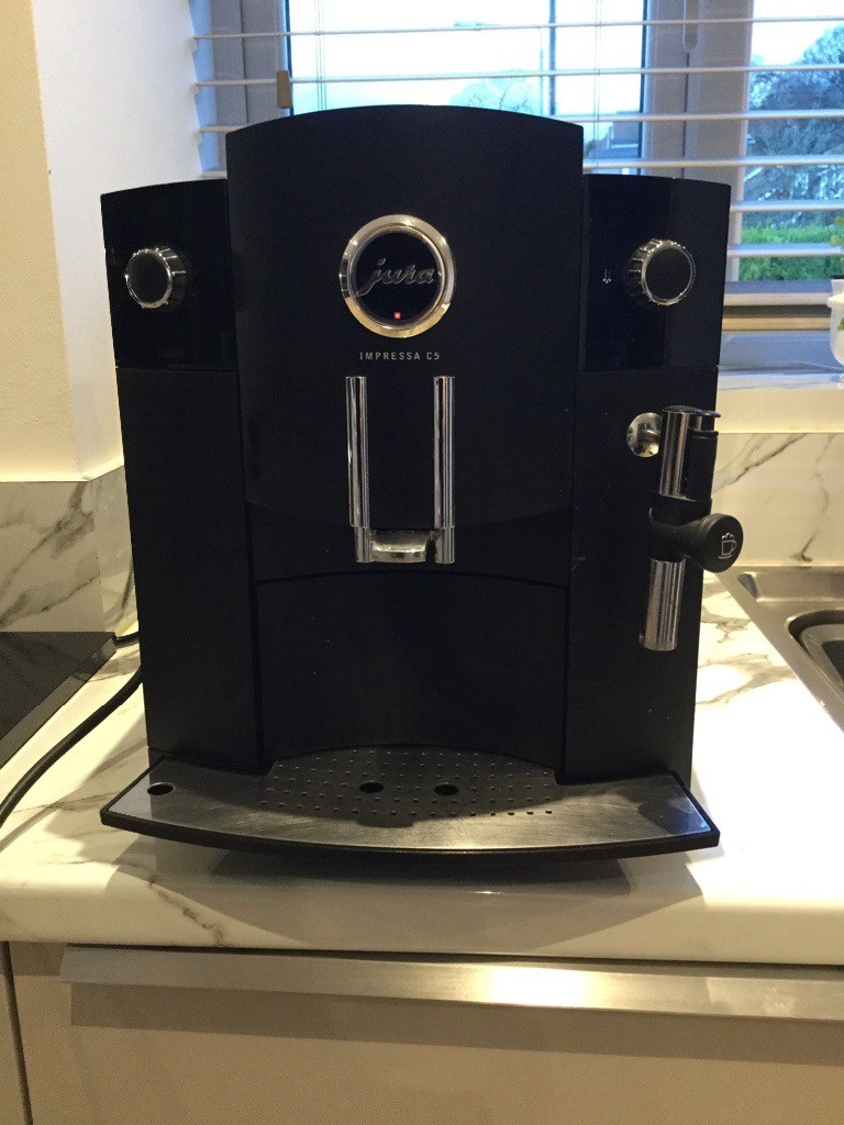 JURA IMPRESSA C5 bean to cup coffee machine