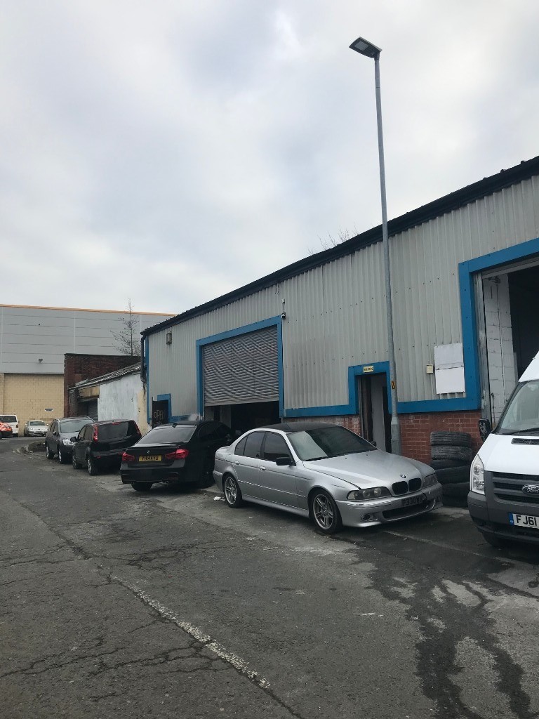 Body Shop / Unit TO LET 2050ft (190m2) in Blackburn, Lancashire Gumtree