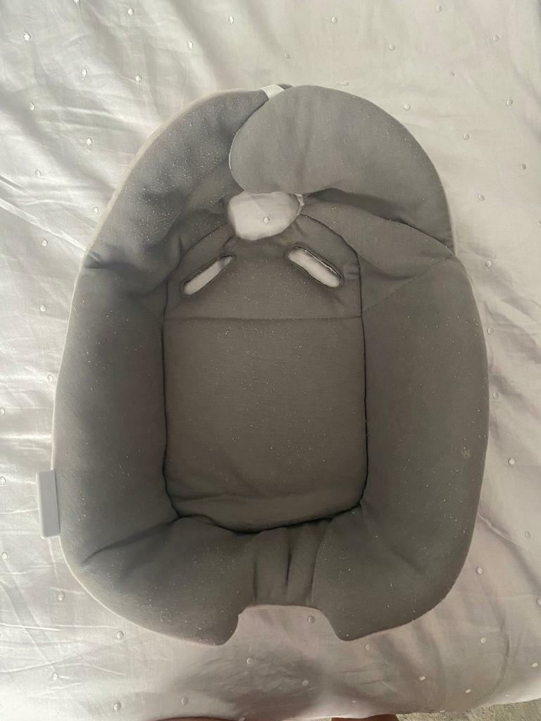 Maxi cosi new born car seat insert in Broadstone, Dorset Gumtree