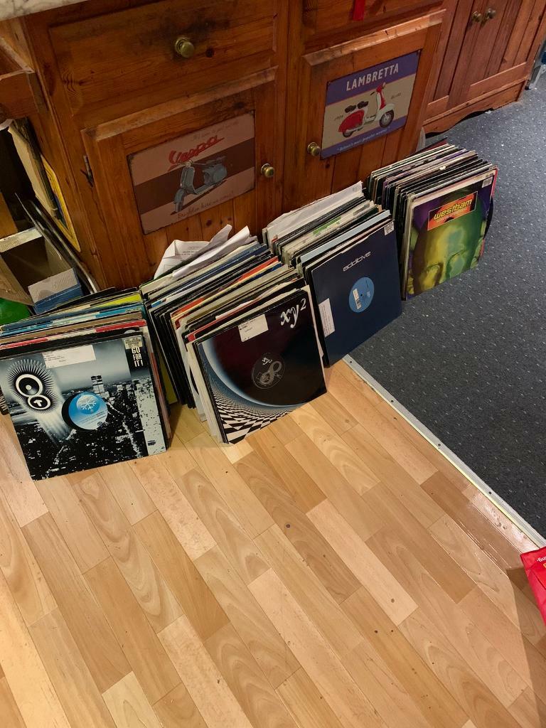 250 Dj vinyl records in Dunstable, Bedfordshire Gumtree
