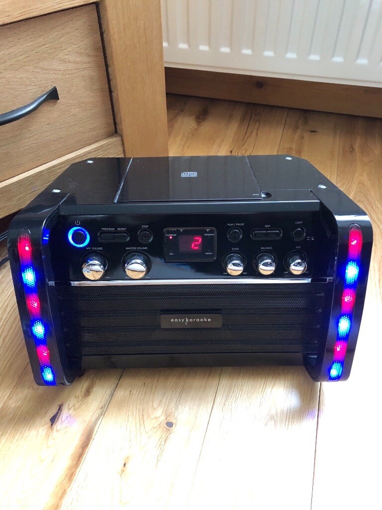 EASY KARAOKE MACHINE & FROZEN KARAOKE DISC IN ORIGINAL BOX WITH