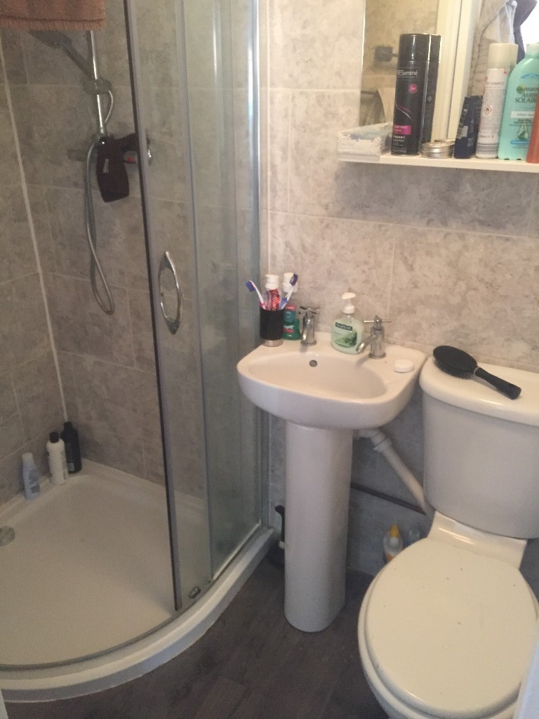 Self Contained 1 Bed Chalet With En Suit Bathroom In Bricket Self Contained 1 Bed Chalet With En Suit Bathroom In Bricket