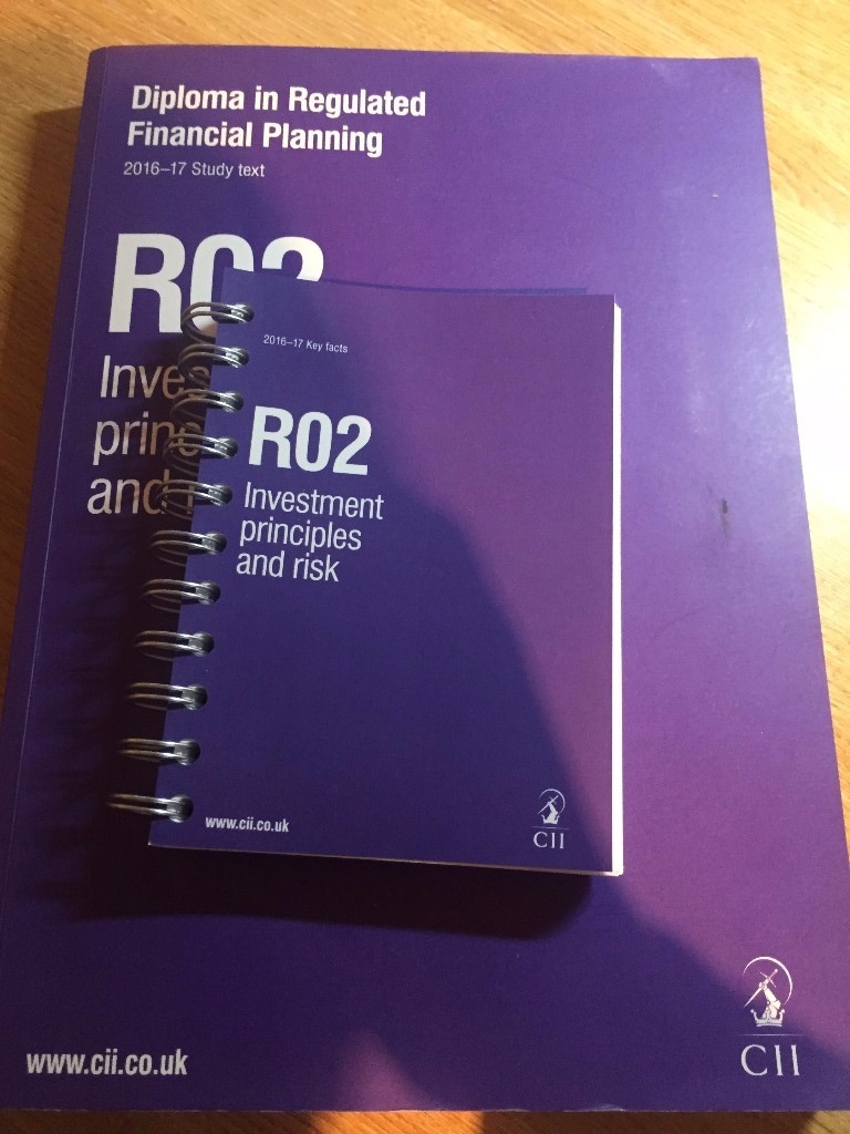 CII RO2 Investment Principles and Risk Study Text and Note Book 16/17