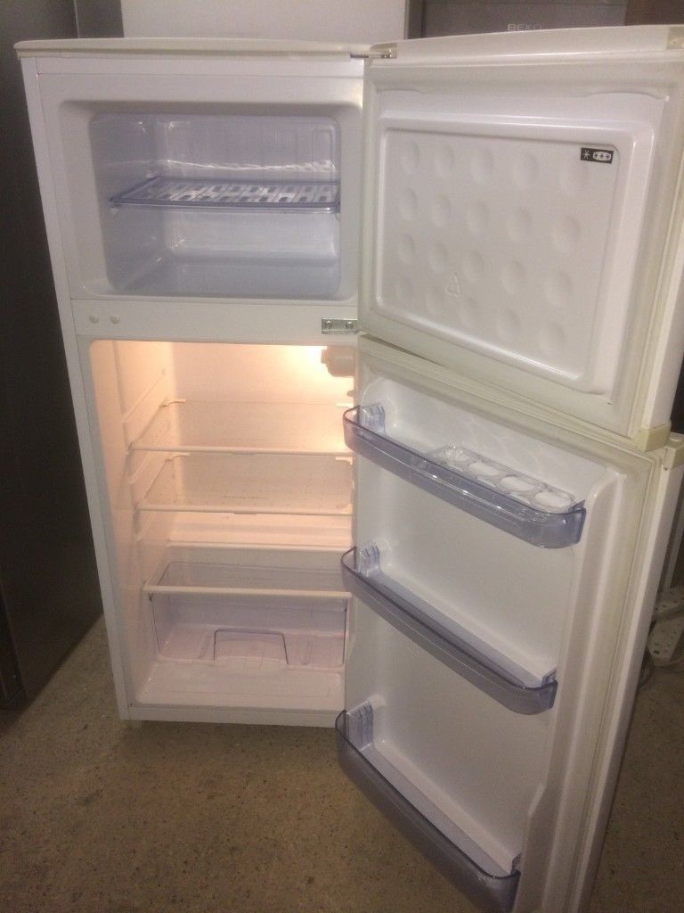 **TESCO FRIDGE FREEZER**A+ RATED**VERY GOOD CONDITION**FULLY WORKING