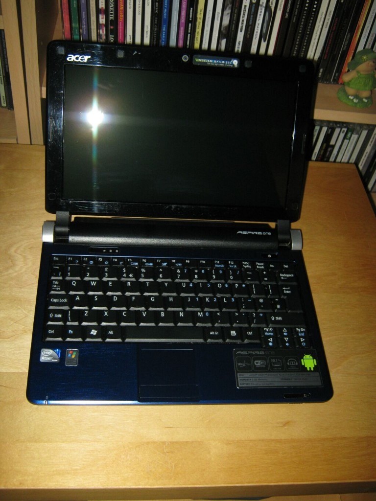 ACER Aspire One 10.1 Intel Atom 2GB RAM 160 GB HDD Win 7 Webcam WIFI Office  2013 Bargain £65