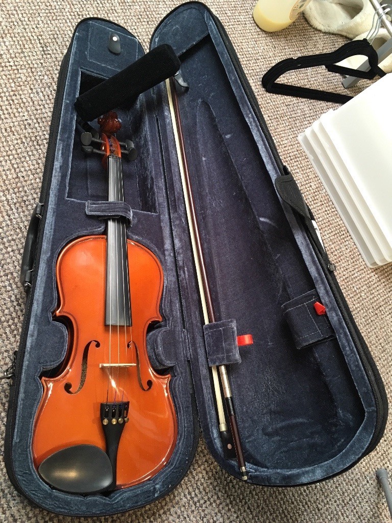 4/4 full size violin for sale great condition in Roundhay, West