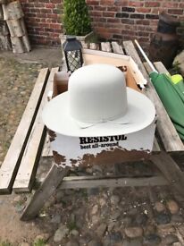 Resistol genuine cowboy hat - size 7 5/8
