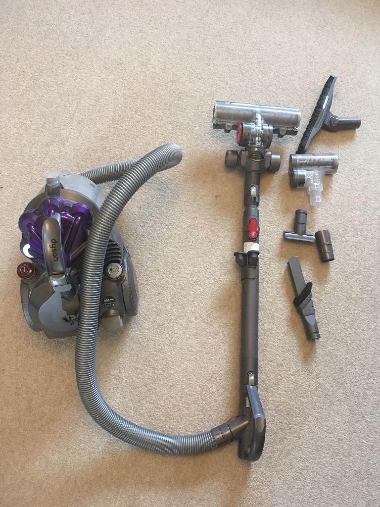 DYSON DC19 T2 ANIMAL BAGLESS HOOVER in Bridgend Gumtree
