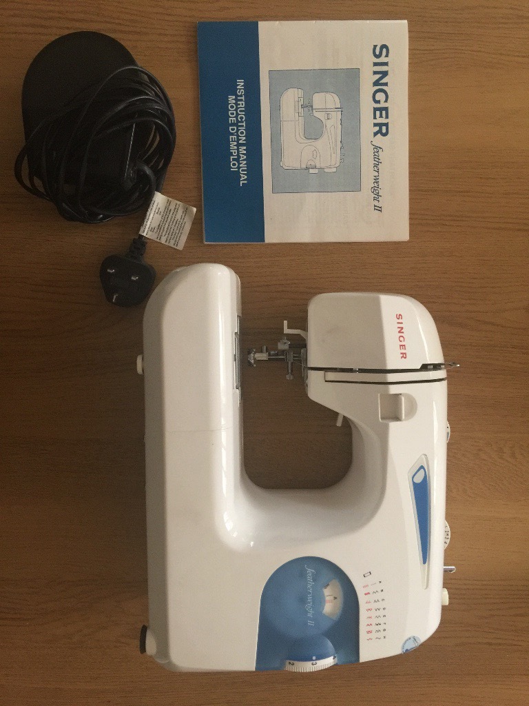 Singer Featherweight II Model 117 Sewing machine in Ipswich, Suffolk