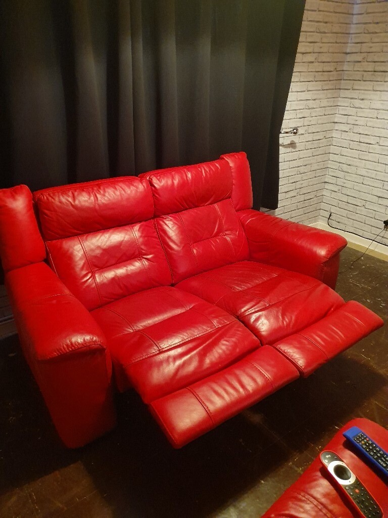 Red leather recliner sofas need gone by this weekend in Wilnecote