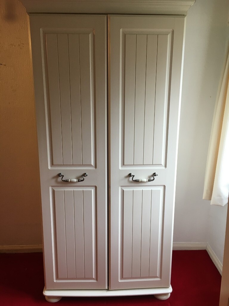 Kingstown Signature 2 door wardrobe (1979x972x580mm) in Northwich