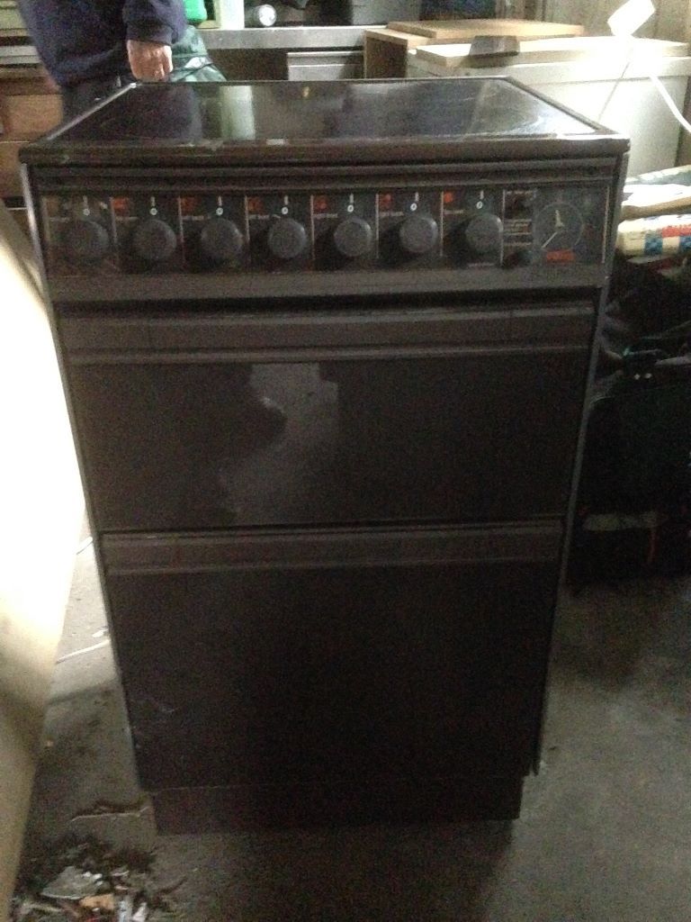 Belling Forum 500 electric cooker in Huddersfield, West Yorkshire