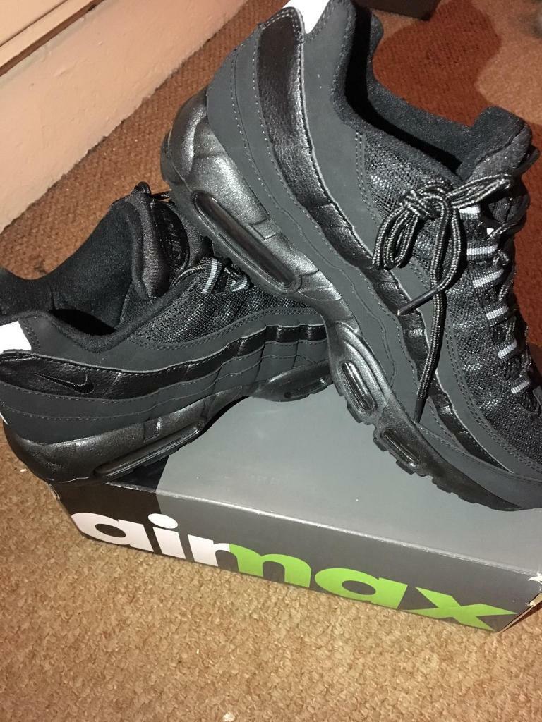 SIZE 7 BRAND NEW NIKE AIRMAX 95 110 AIR MAX BOXED TRAINERS BLACK 95s 110s (NOT) tn 97 90 | in