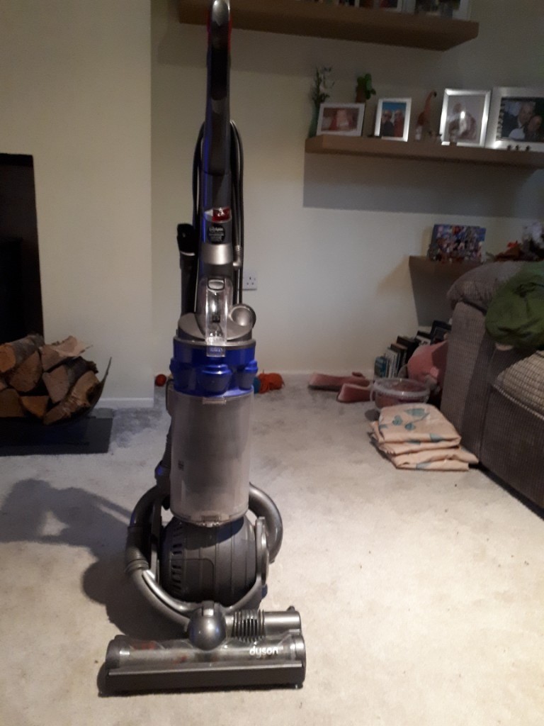 Dyson DC25 Multi Floor Dyson Ball Upright Vacuum Cleaner (PICK UP ONLY