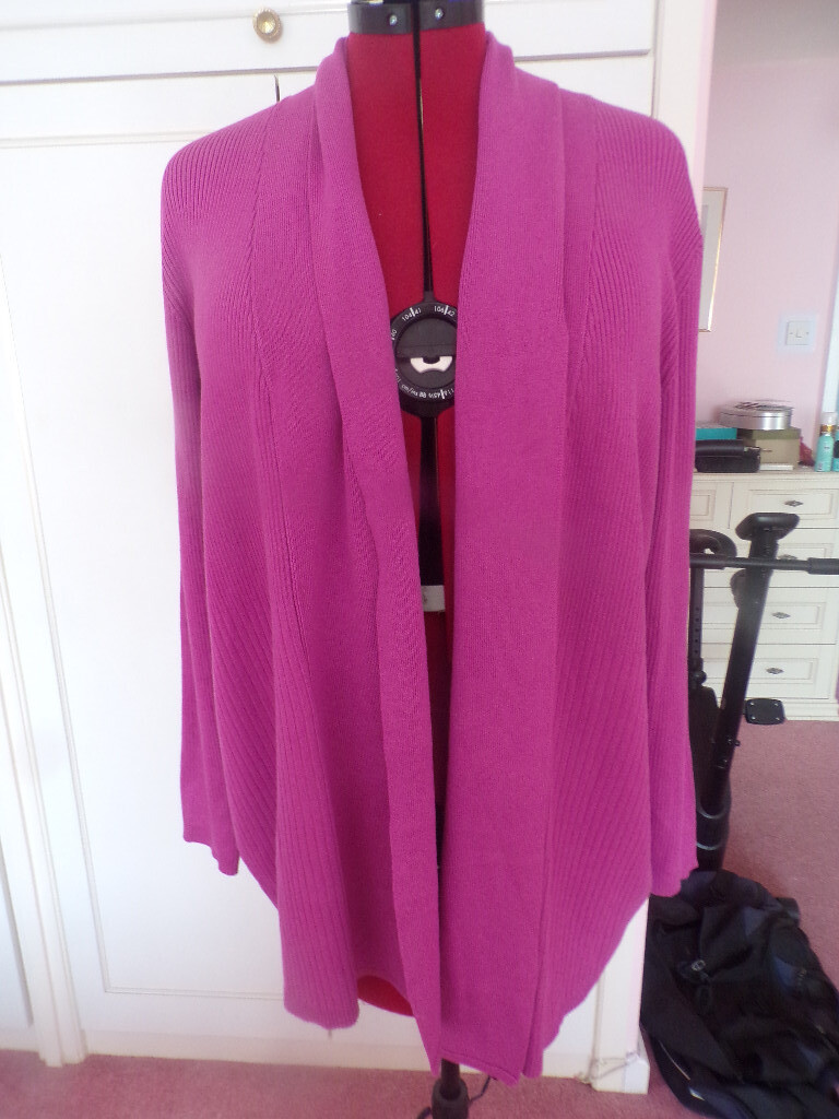 Bon Marche fuchsia pink shall collared cardigan brand new SIze L (18/20
