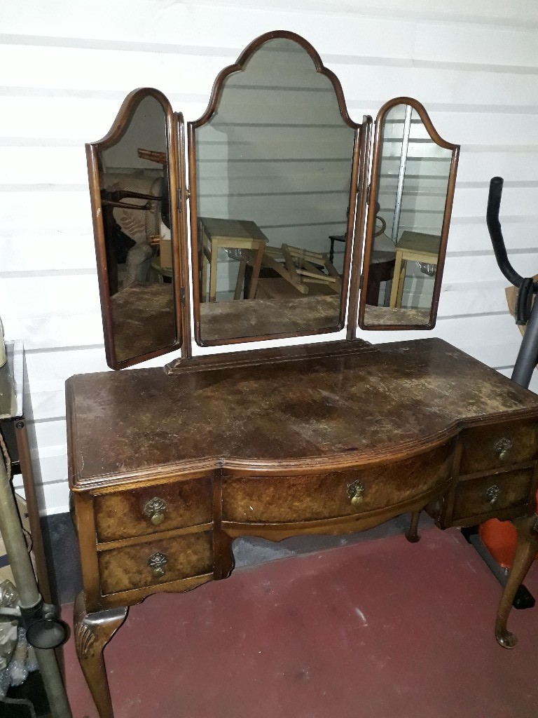 Antique Victorian Style Mirror Dressing Table in Glasgow City Centre