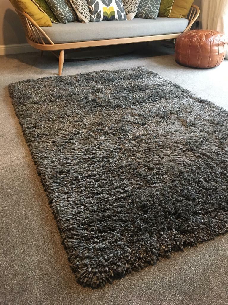IKEA Gaser shagpile rug 195 x 133cm Grey with white flicking. in
