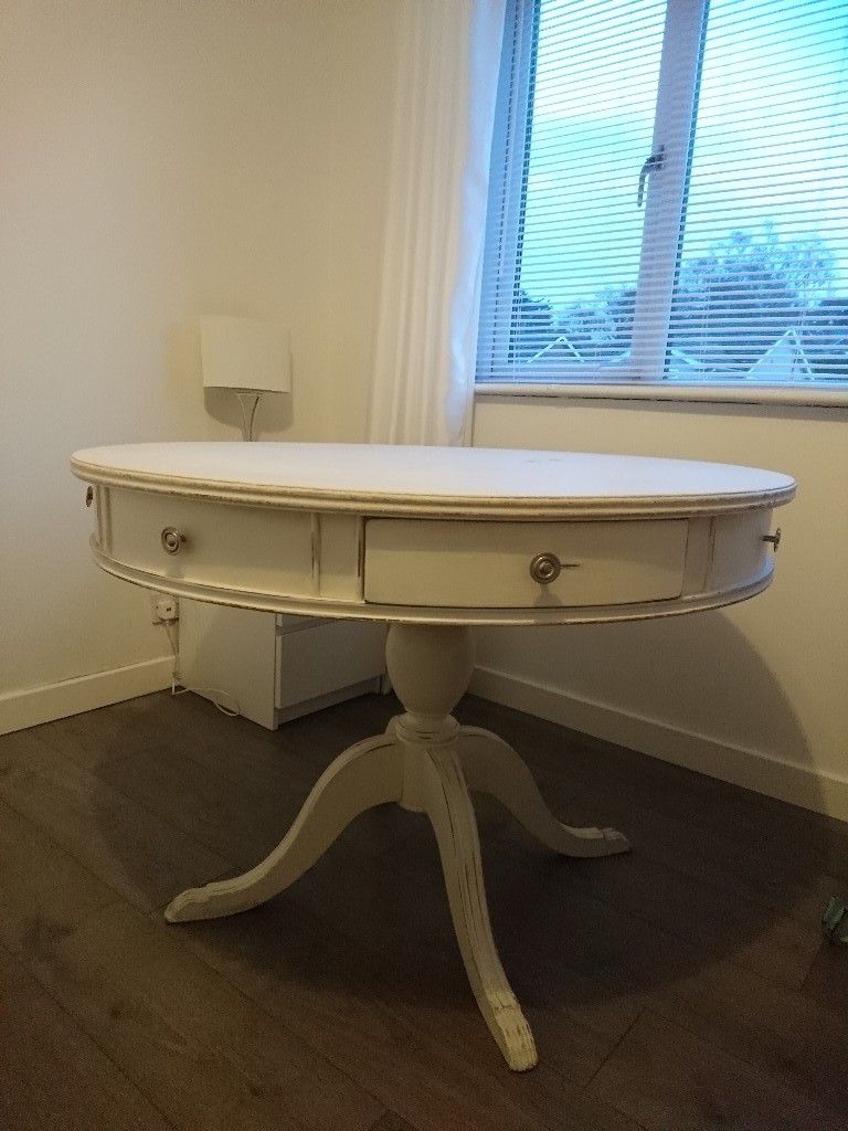 Vintage cream round shabby chic pedestal Dining Table ...
