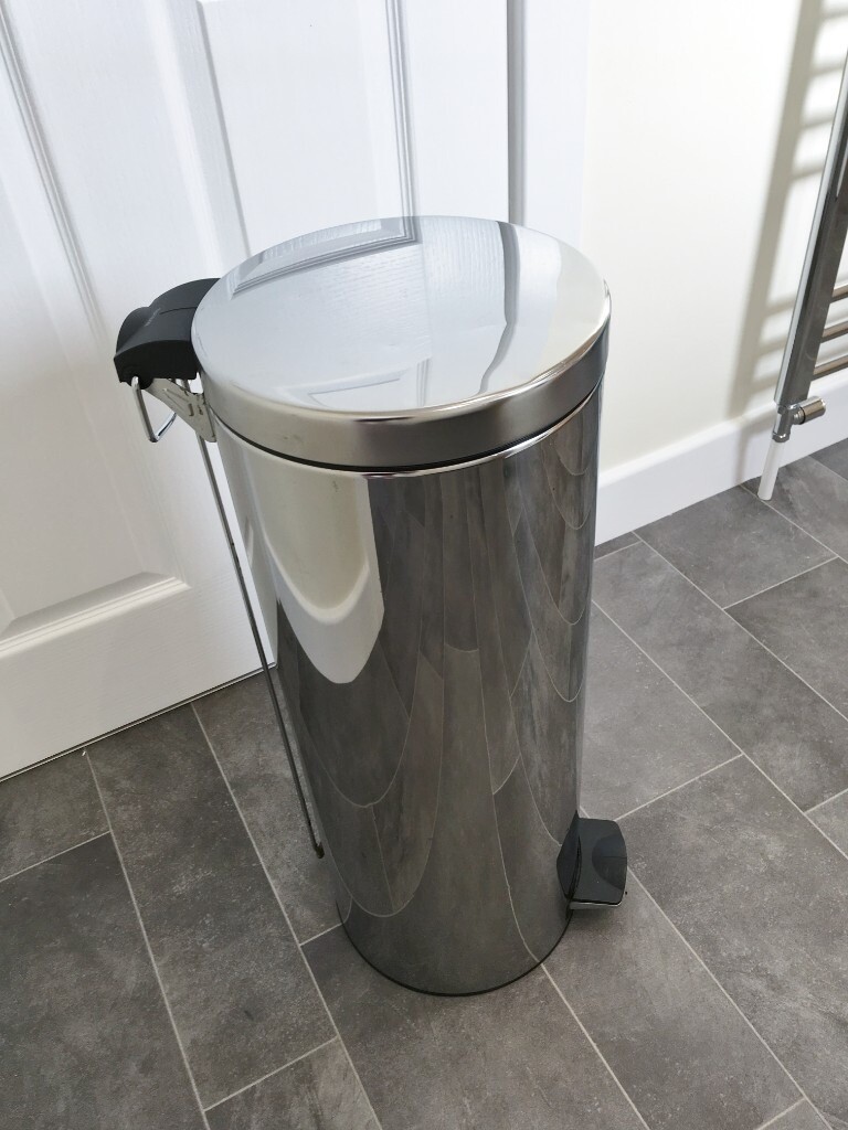 Brabantia Kitchen Pedal Bin Chrome 20l In Ormskirk