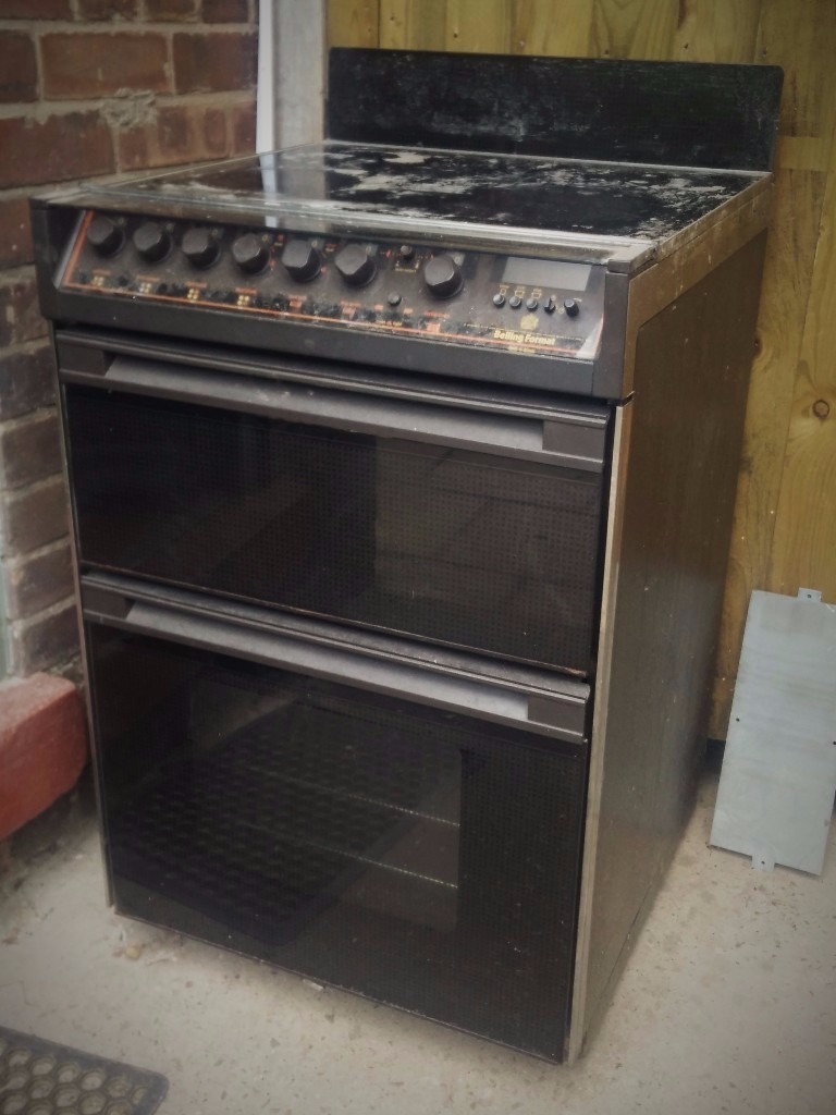 FREE Belling Format electric cooker in Nottingham, Nottinghamshire