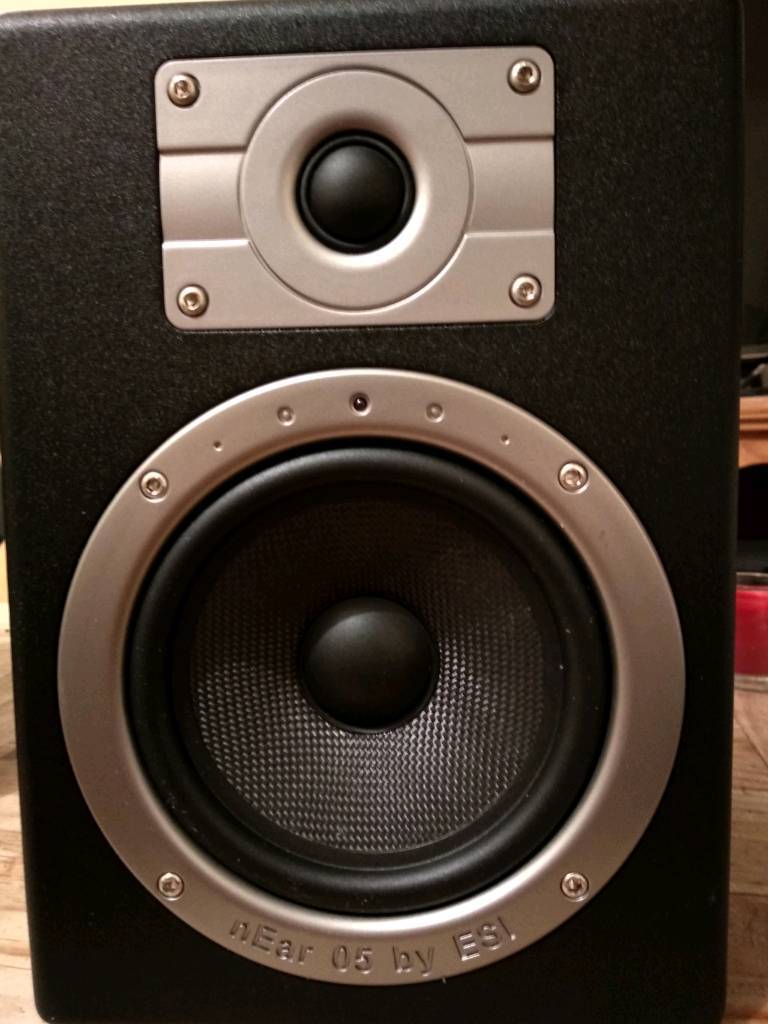 ESI nEar05 eXperience studio monitors in Coventry, West Midlands