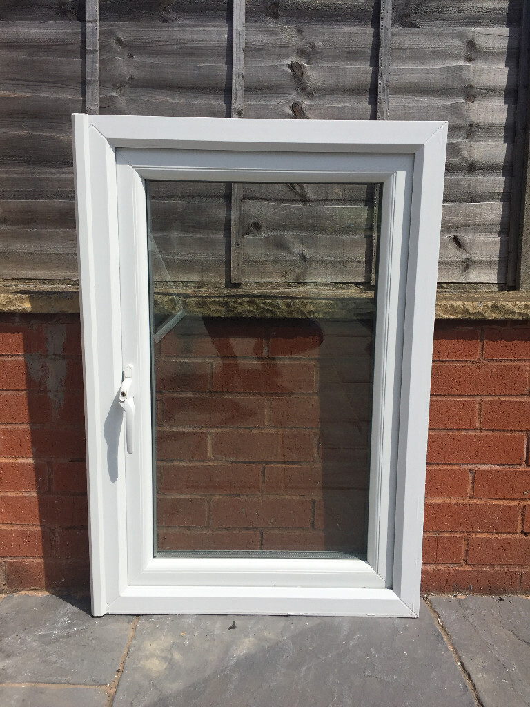 UPVC DOUBLE GLAZED WINDOW 67cm WIDE 100cm HIGH SIDE OPENER Can Deliver