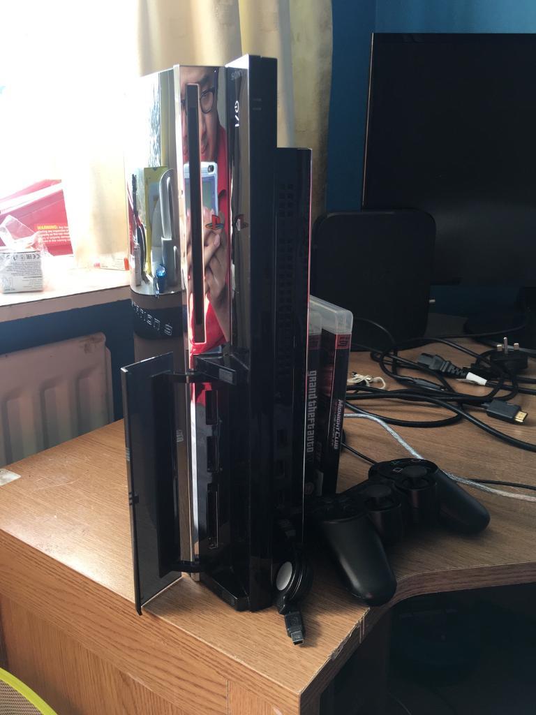 PS3 Original 40gb fully backwards compatible with Ps2 and PS1 games