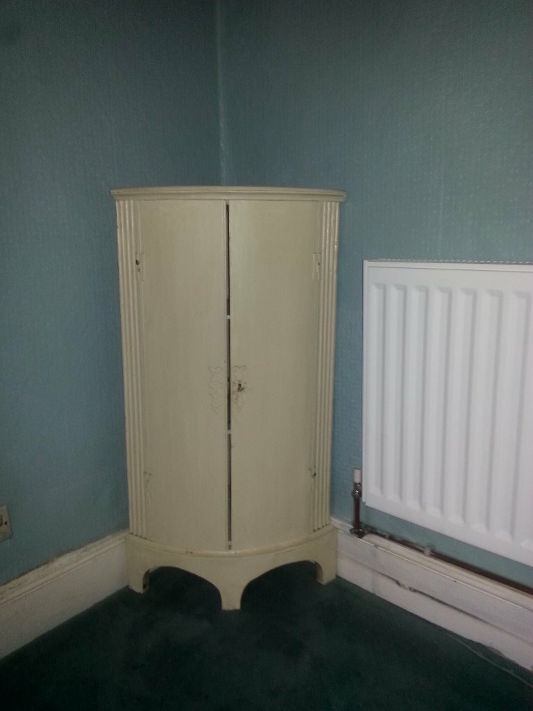 Wooden Corner (painted cream) in Pontllanfraith, Caerphilly