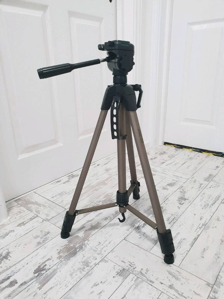 Hama Star 62 Tripod with Carry Case | in Canada Water, London | Gumtree