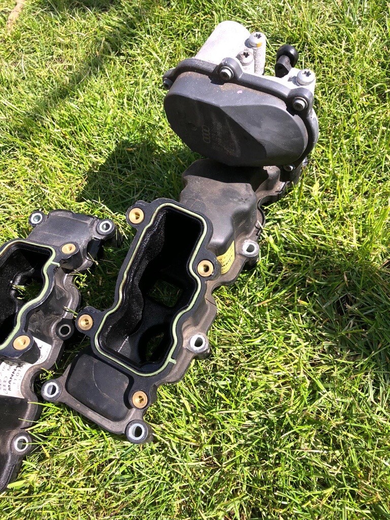 Audi Q7 left and right Intake 1 and intake 2 manifold in Ilford