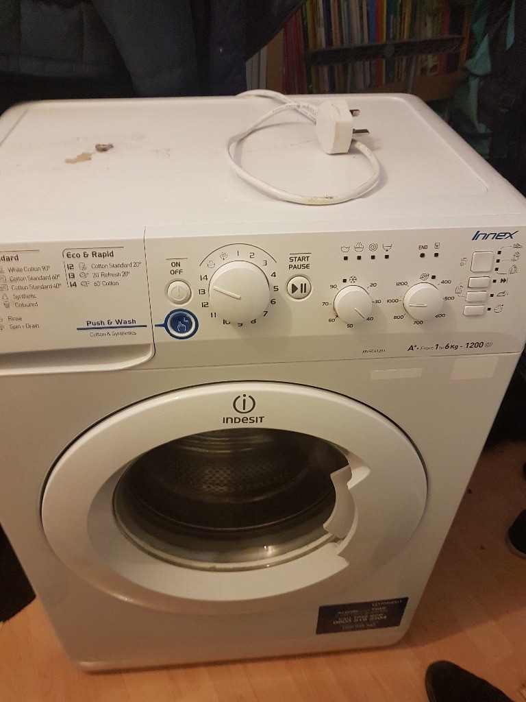 Selling my used indesit washing machine in Finsbury Park, London