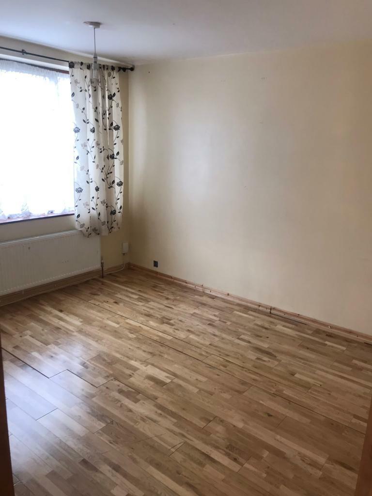 Find 3 Bedroom Houses To Rent In Hanworth London Zoopla
