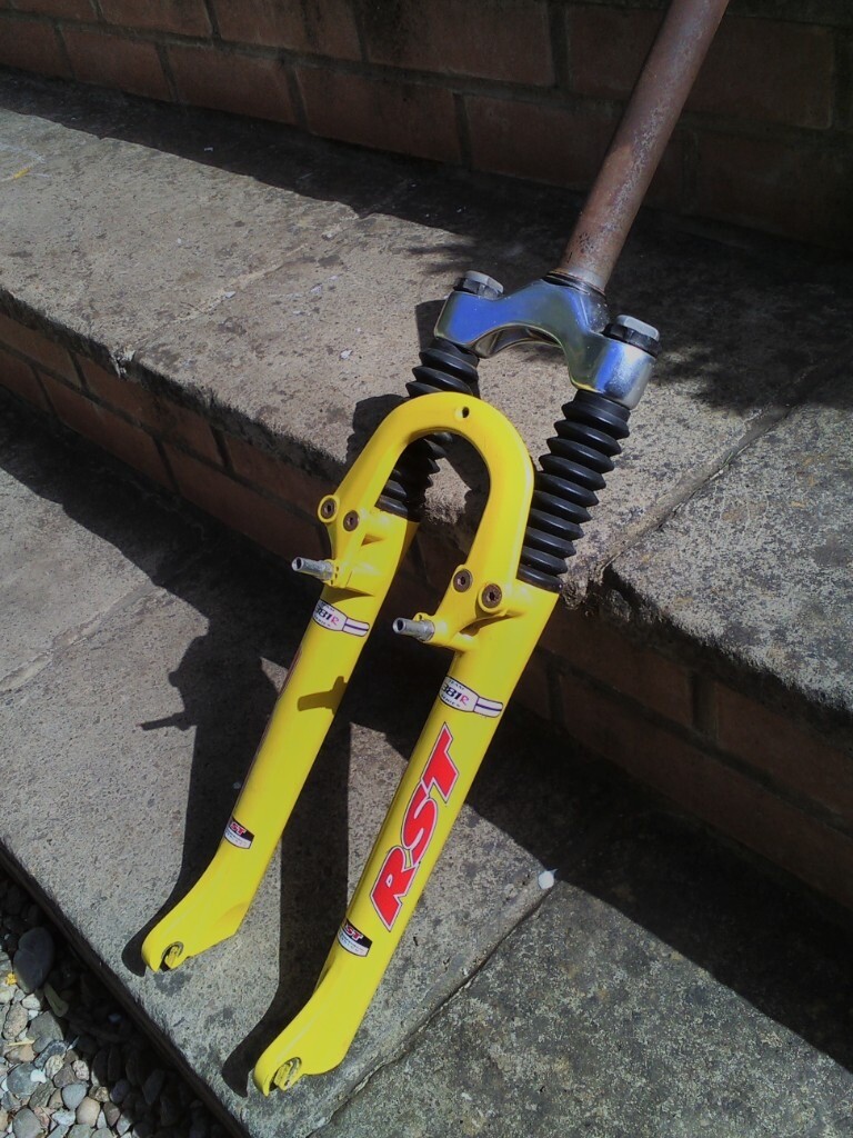 Mountain bike forks for26"wheel RST 381R series in Cheltenham