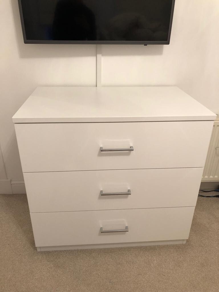B&Q matching chest of drawers set in Yorkhill, Glasgow Gumtree
