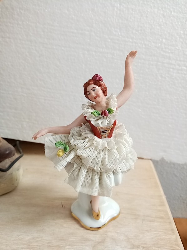 â Statuette Porcelaine De Dresde Danseuse Ballerine Ancienne Ã Restaurer 