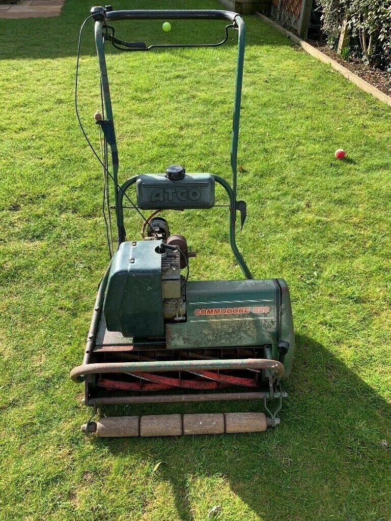 VERY RARE!! Atco Commodore B20 petrol mower with grass box. Self