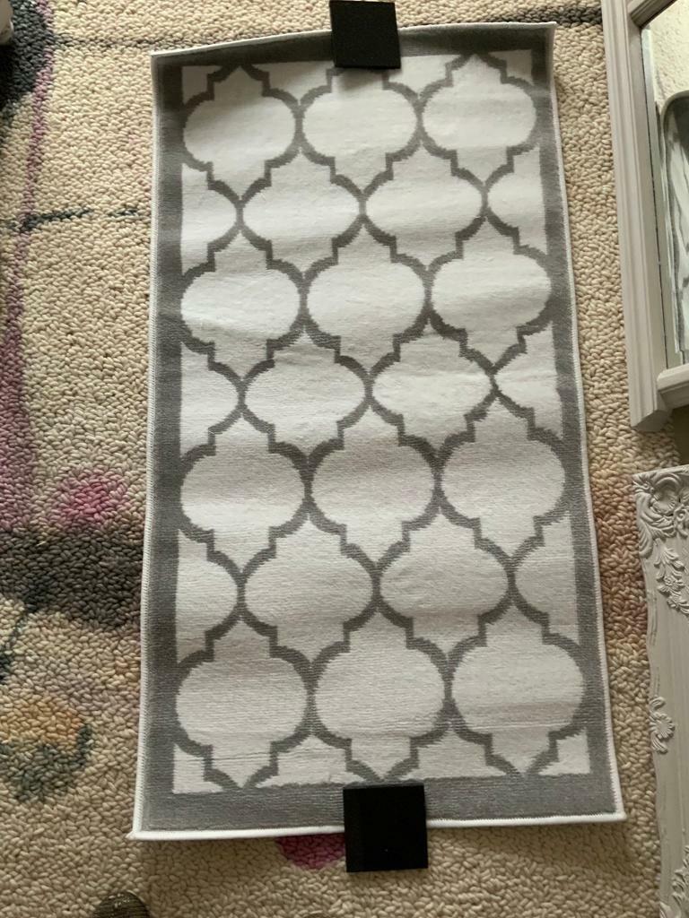 New Grey & White trellis runner rug 60 x 110 from Wayfair in