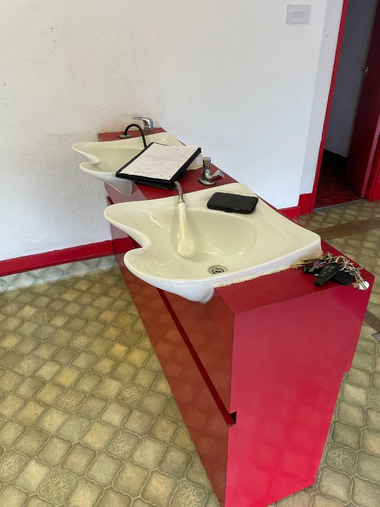 Hairdressers Sinks Hairdressers Sinks