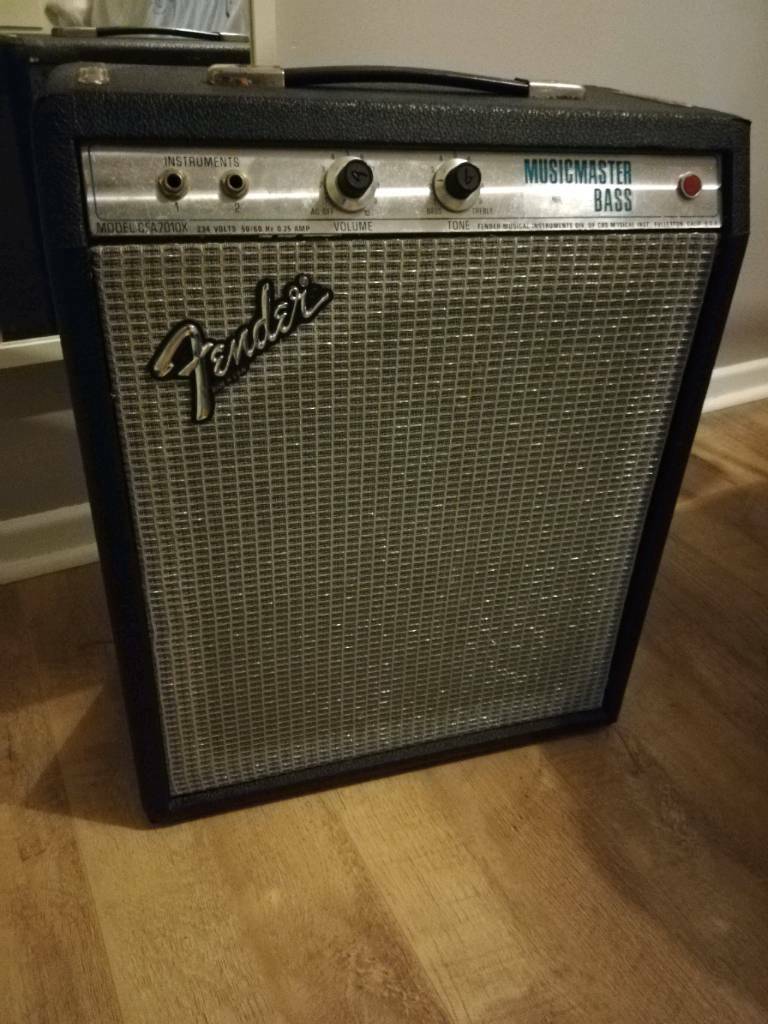 Fender Silverface Musicmaster Bass amp in Isle of Wight Gumtree