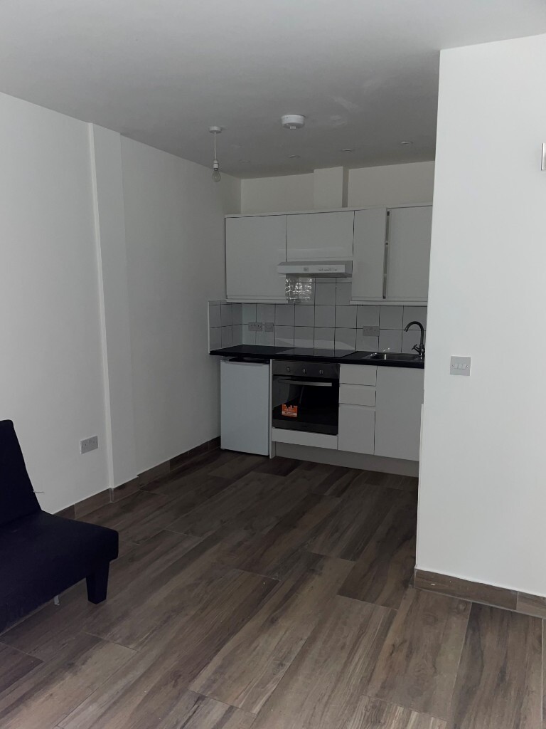 ONE BEDROOM FLAT IN ENFIELD in Enfield, London Gumtree