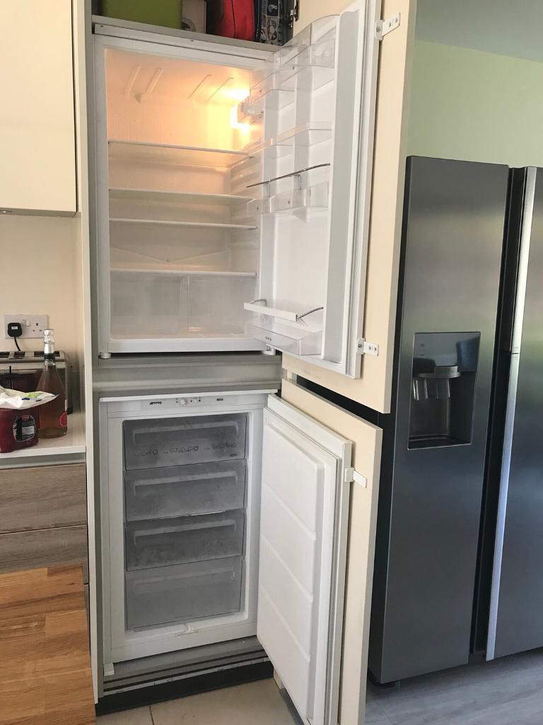 SMEG UKFL164AP white built in fridge/freezer in Horsham, West Sussex