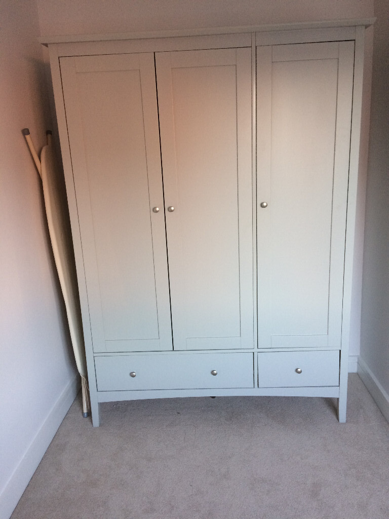 M S Wardrobe Barely Used Contemporary Style Hastings Triple