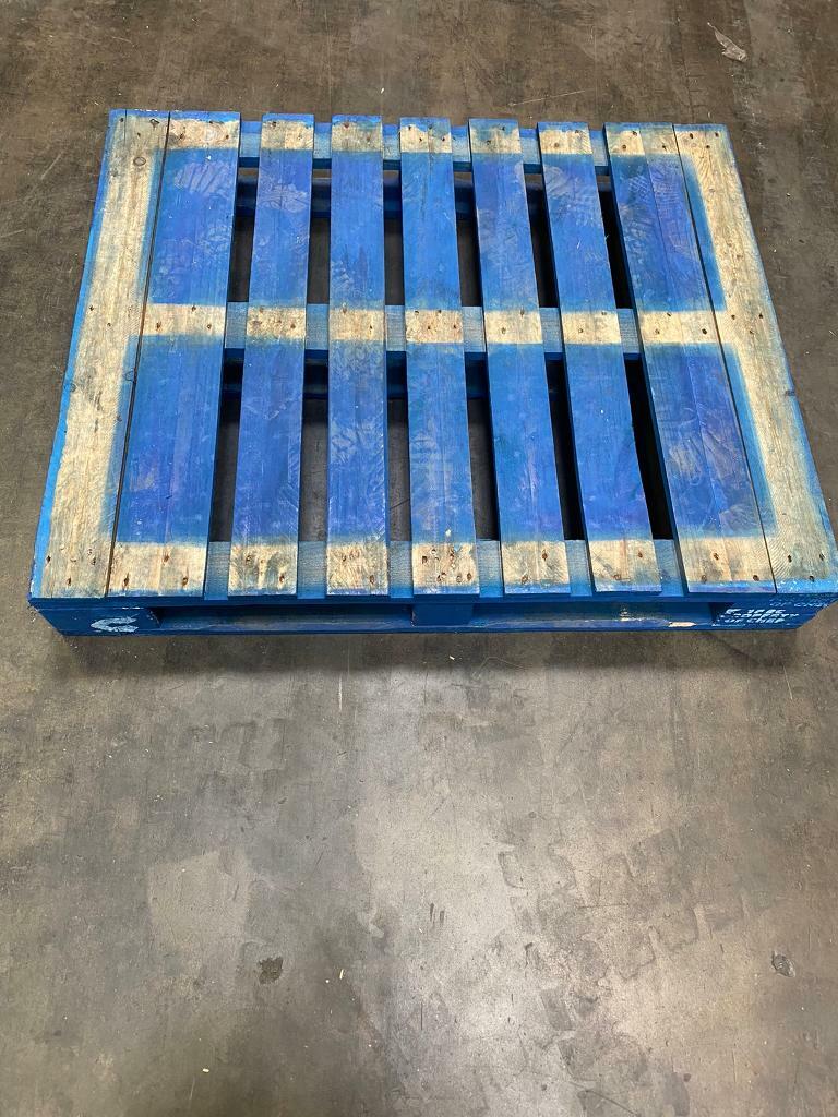 blue chep pallets in East End, Glasgow Gumtree