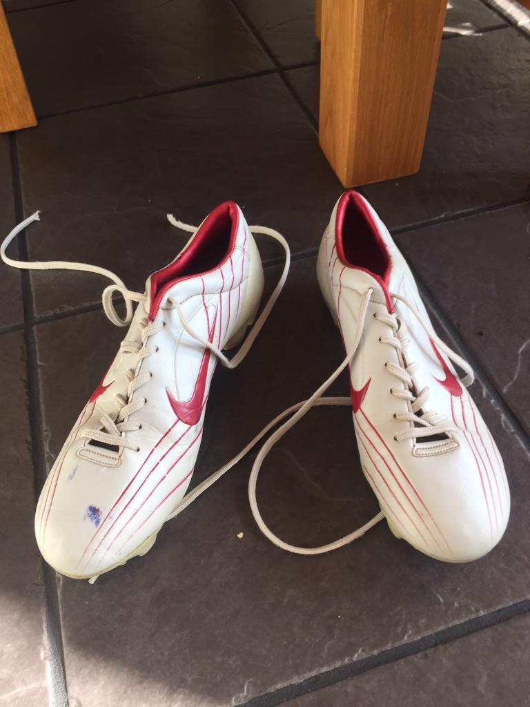 Nike football boots uk7.5 in Harleston, Norfolk Gumtree