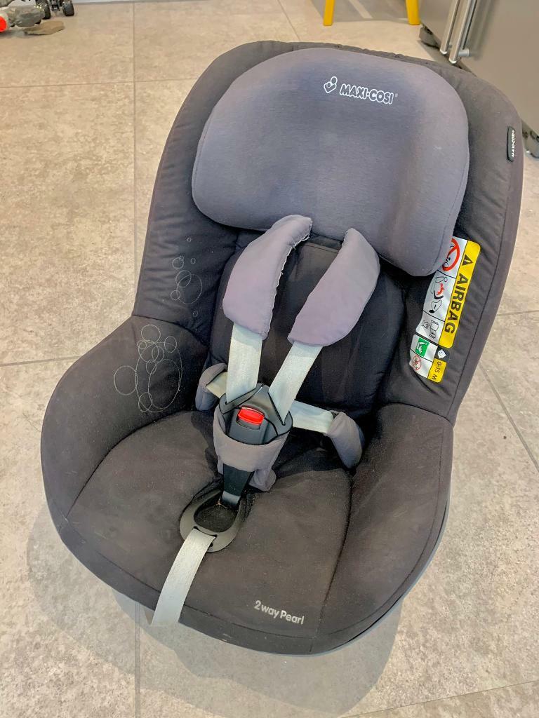 Maxi Cosi 2way Pearl + 2wayFix Isofix base | in Whitchurch, Cardiff