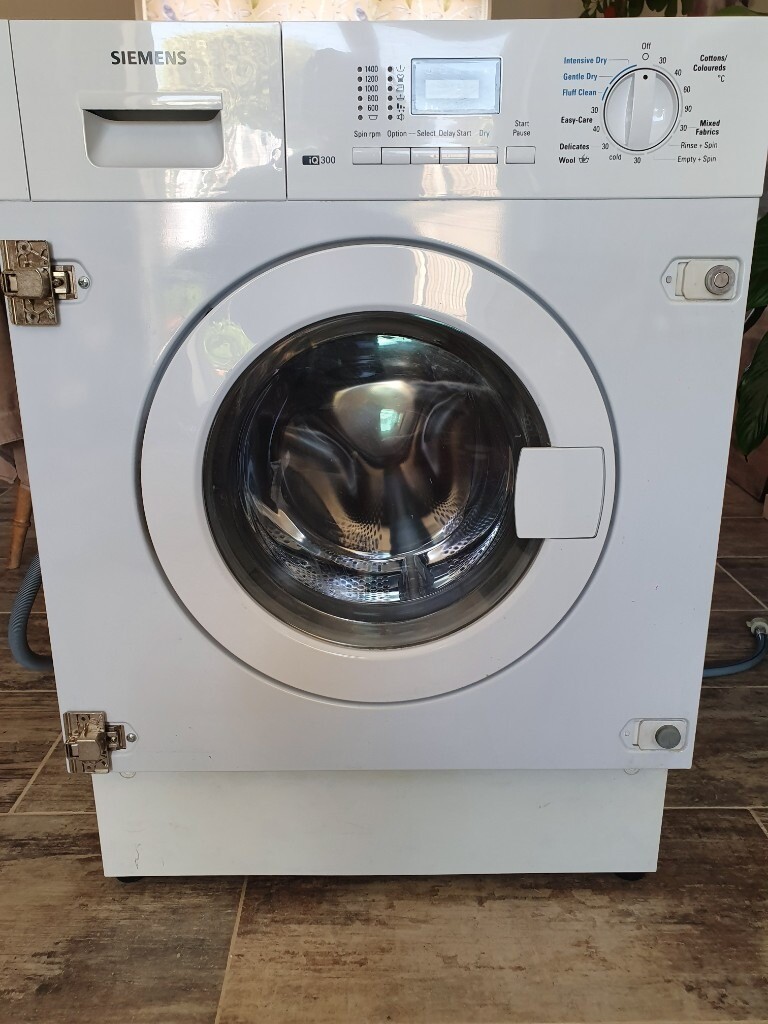 Siemens bosch washer dryer IQ300 integrated in Hatfield Peverel